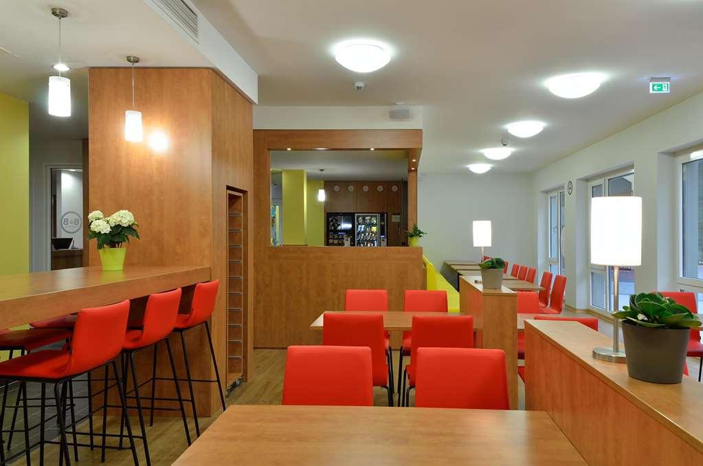 B&B Hotel Bielefeld-City Restoran gambar